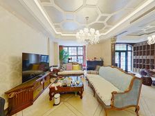 法式联排东边户、私家电梯,装修好,客厅朝南,人车分流