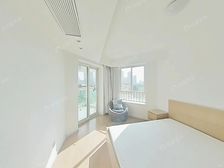 钻石户型设计,标准三房,满五v1,房龄2010年,出行方便!