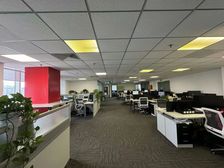 知春路 大厦 大半层 1450平 高区 京东 卫通 地铁