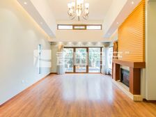 龙湾别墅4室4厅精装修