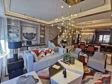 290万工底现房实得400多平送4个阳台南北花园