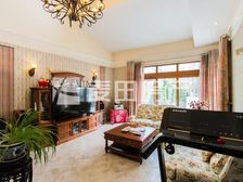 龙湾别墅4室3厅精装修