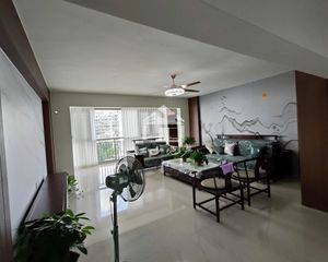 广西区农业经营管理站住宅小区。