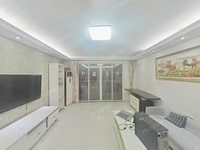 一梯一户,附送300平天台,50平仓库,使用面积空间超多超大