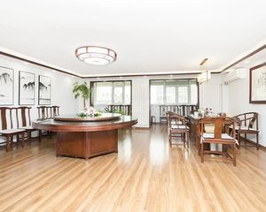 东城和九小电梯复式.高层别墅楼中楼南北通可自由装修,不限几室