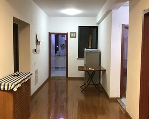洋墅名苑3室2厅1卫南朝向110.0万元/套出售
