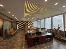 地铁口丨豪装带家具丨中式接待 纯南采光丨甲级品质丨都市之门