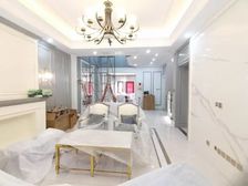 水库旁 贻成红墅郡 精装空房边户别墅送前后200平院