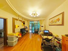 5年难出来的小飞机户型,带露台,采光可以,随时看房,价可谈