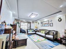 5室中迈书香苑精装230万元朝向南带50平方大花园