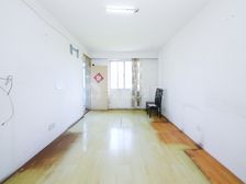 13.18号双规交汇,户型方正,小区中间位置,安静舒适
