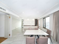 品质小区,环境优美,诚意出售,精装好房