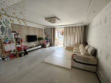 南北通透丽湖馨居3室2厅精装修