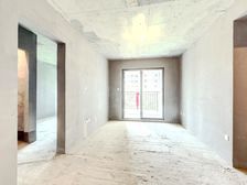 凤鸣水岸,三卧朝南三室两卫,户型方正新小区,诚心卖