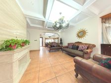 金鸡湖畔,金水湾独栋别墅,位置好,精装修6房,带大花园