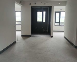 滨河沁月府4室2厅2卫南朝向349.3万元/套出售
