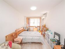 新上潍坊七村南北大两房,位置好,采光足,业主诚意出售,未用