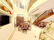 出售 新海景花园一期 联排别墅 560平装豪 4+2总6层