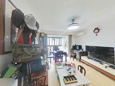 精装修 拎包入住 位置安静楼层好视野开阔