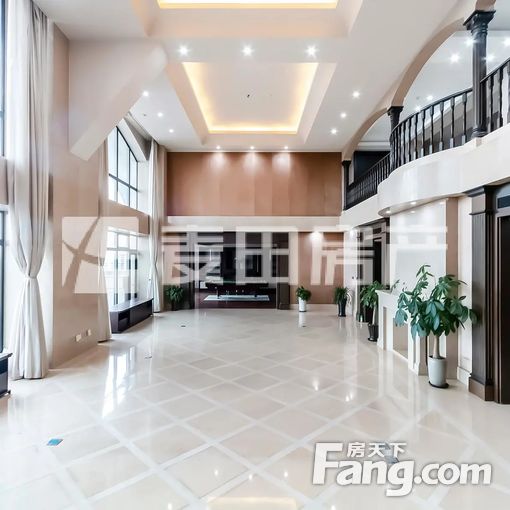 南北通透 和乔丽晶 4室2厅 精装修