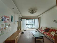 常青藤小城3室2厅2卫南朝向270.0万元/套出售