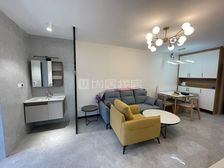 读南明小学 总校区 宝山南路 观水路社区 正规两室一厅满五年