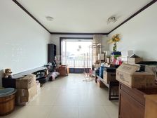 世纪新城 2室 电梯房 106平 普装 房东急置换 诚心出售