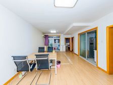 距15号线D铁口15米,精装修中区两房出售 0税 随时看