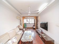 业主自荐,诚意出售,04年临河南北大两房,一梯两户,看房便利