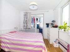 建功南里小区一共5栋楼,1996年建成,小区管理好