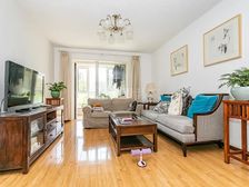 四个功能间!世华泊郡三加一户型 精装修 满五 位置安静!