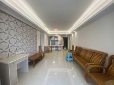 北湖南路地铁口 次新小区 带车位出售