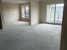 出门200米,地铁口,大型商场,蔬菜批发市场