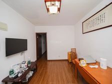 新出边套全明,中间层,动迁税少,看房方便