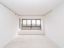 九洲玺 5室2厅 毛坯 三房朝南双阳台 全小区醉低单价随时看