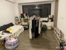 芳菲郡3室2厅1卫南朝向285.0万元/套出售