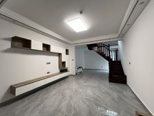 捡漏!一楼带院精装6室,买一层送一层,送车位送储藏室,送精装