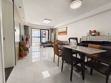 南北通透兴港永威南樾3室2厅精装修