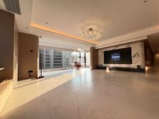 建发五象印月 5房2厅1000万