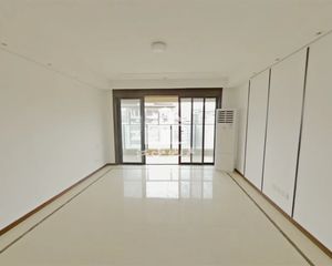 融创九棠府 4房3厅113万