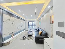 晋阳湖公园 万象城旁 绿地世纪城 南北向2居 精装