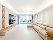 上河村 新上一层三居 新装 双卧朝南 带车位 百米楼间距