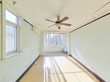 卢湾一,中,心,南北边套两房,业主诚意出售,看房方便