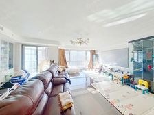 南北通透三居、11米大阳光面、小区头排位置、一梯两户、精装修