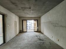 龙光普罗旺斯香槟庄园3房2厅85万