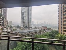 看江精装大四房,带全屋中央空调,品牌家电家具