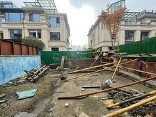 壹号湖畔性价比法式别墅,土建已经完成,二线看湖,带三个车位
