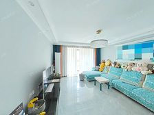 腾龙家园三区 精装修 3室 2厅 上下两层 随时看