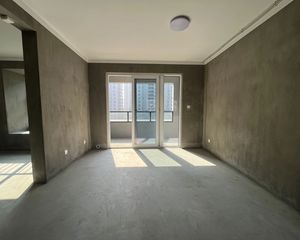 新兴岚湾小区3室2厅2卫南北朝向124.0万元/套出售