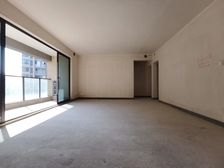 南岸区 龙湖康田麓宸四期,清水大四房,户型通透,中间楼层